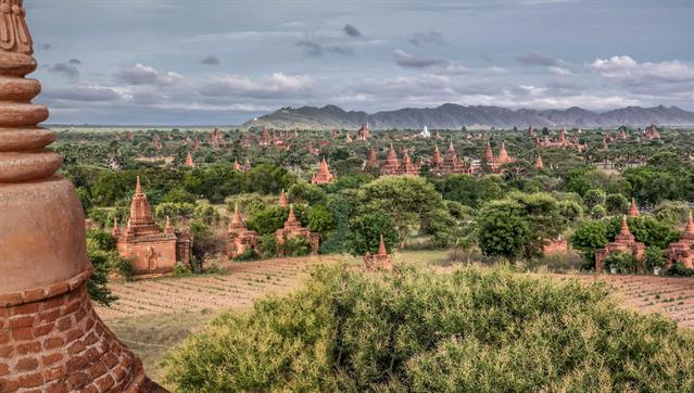 Bagan in Myanmar. 2'000 Tempel auf 16 km². Ursprünglich sollen es 12'000 gesewen sein.